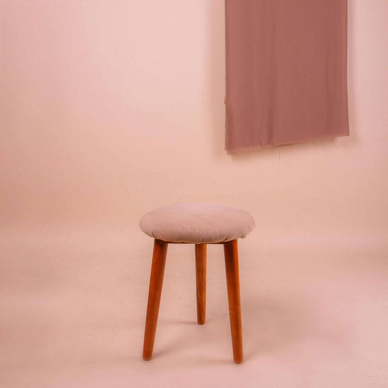 cbt-therapy-3-legged-stool-metaphor cbt-therapy-3-legged-stool-metaphor